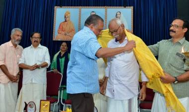 ഗുരുദക്ഷിണ പുരസ്കാരം