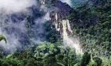 നഗരമധ്യത്തിൽ സഭ കയ്യേറിയ ഭൂമി തിരഞ്ഞെടുക്കാതെ ഗിഫ്റ്റ് സിറ്റിക്കായി ഗ്രാമങ്ങൾ കുടിയൊഴിപ്പിക്കപെടണമോ??.....