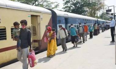 ജനജീവിതം സാധാരണ നിലയിലെത്തുമ്പോഴും   ദുരിതം പേറി ട്രെയിന്‍ യാത്രക്കാര്‍