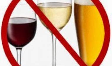 കൊറോണ വാക്സിന്‍ എടുത്താല്‍ കുറച്ചു നാളത്തേക്ക് മദ്യപിക്കരുത്