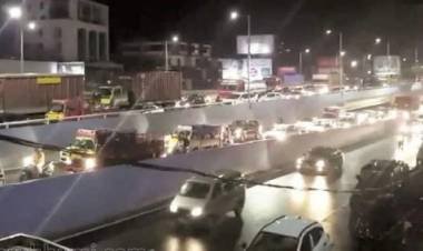 വൈറ്റില മേൽപ്പാലം തുറന്നതിൽ പങ്കില്ലെന്ന് വി 4; നടപടികൾ പൂർത്തിയായിരുന്നില്ലെന്ന് പി.ഡബ്ല്യു.ഡി