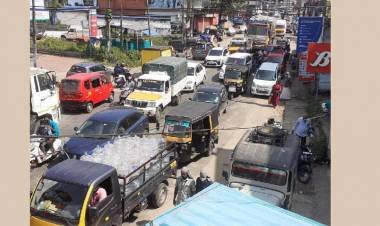 പത്തനാപുരത്ത് വണ്‍വേ സംവിധാനം നോക്കുകുത്തി