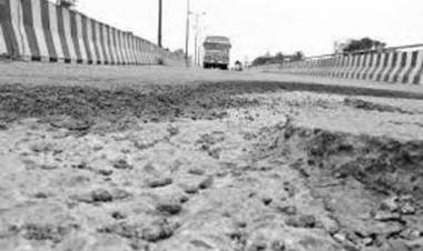 പാലാരിവട്ടം പാലം : 24 കോടി ആവശ്യപ്പെട്ട് കരാറുകാര്ക്കു നോട്ടീസ്