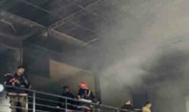  കുത്തുപറമ്പില്‍ തീപിടുത്തം; വ്യാപാര സ്ഥാപനം കത്തി നശിച്ചു