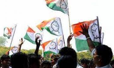 ശശീന്ദ്രന്റെ ഫോണ്‍ സംഭാഷണ കേസ്, രചനയും സംവിധാനവും സ്വന്തം പാര്‍ട്ടിക്കാര്‍ തന്നെയോ?