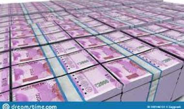 വേലി തന്നെ വിളവ് തിന്നുമ്പോള്‍ ; ഭാര്യയുടെ അക്കൗണ്ടിലേക്ക് 2.69 കോടി രൂപ ട്രാന്‍സ്ഫര്‍ ചെയ്തെന്ന പരാതി