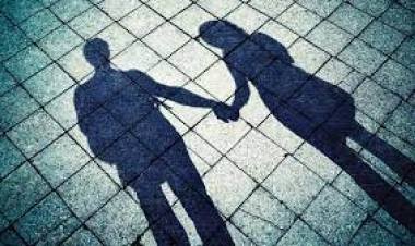 ഭാര്യയുമായി ബന്ധം വേര്‍പെടുത്താതെ മറ്റൊരു വിവാഹം കഴിച്ച റവന്യൂ വകുപ്പിലെ ഉദ്യോഗസ്ഥന് സസ്പെന്‍ഷന്‍