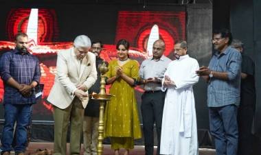 കൊച്ചിൻ ഷിപ്പ് യാർഡുമായി സഹകരിച്ച് മോട്ടോർ വാഹന വകുപ്പ് നടപ്പാക്കുന്ന  "താങ്ക്സ്, സോറി, പ്ലീസ്" ക്യാംപയിന് തുടക്കമായി.