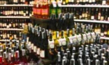 മദ്യവില്പനകേന്ദ്രം, ആനമല ജംഗ്ഷൻ അപകടമേഖലയാക്കി, സർക്കാർ നോക്കുകുത്തിയായ്