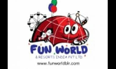 പെരുമ്പാവൂരിനെ ഉത്സവകാലമാക്കി " ഫൺ വേൾഡ്" "ശ്വേതാ മേനോൻ തിരി തെളിച്ചു,