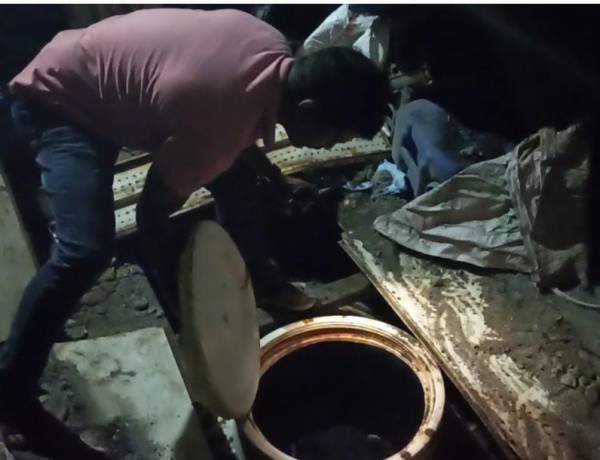 കള്ളുഷാപ്പിലെ, സ്പിരിറ്റ് അറ തുറന്നവർ, പ്രതികളെ തേടി അലയുന്നു