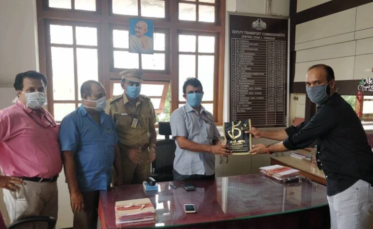 മോട്ടോർ വാഹന ഉദ്യോഗസ്ഥരുടെ കണ്ണുകൾ തണുപ്പിക്കാൻ Yenu opticals