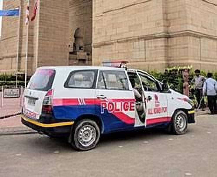 വിവാഹവേദിയില്‍,തക്കംപാര്‍ത്തിരുന്ന് മോഷണം: കുട്ടികള്‍ ഉള്‍പ്പെട്ട വന്‍സംഘം പിടിയില്‍