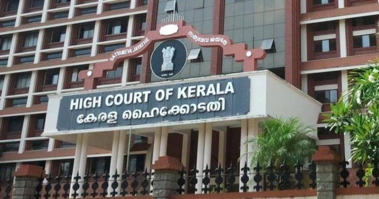 ലൈഫ് മിഷന്‍; കരാര്‍ കമ്ബനിക്ക് ഭൂമി കൈമാറിയിട്ടില്ലെന്ന് സര്‍ക്കാര്‍ ഹൈക്കോടതിയില്‍, ഹര്‍ജികള്‍ വിധി പറയാന്‍ മാറ്റി