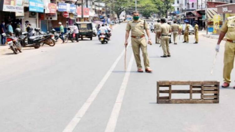 17 പ്രദേശങ്ങളെ ഹോട്ട് സ്‌പോട്ടില്‍ നിന്ന് ഒഴിവാക്കി; ഇന്ന് എറണാകുളത്ത് മാത്രം 1000ത്തിലധികം രോഗികള്‍