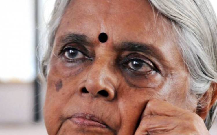 സുഗതകുമാരിയുടെ  കുടുംബക്കാവിനോട് വീണ്ടും അനാദരവ് 