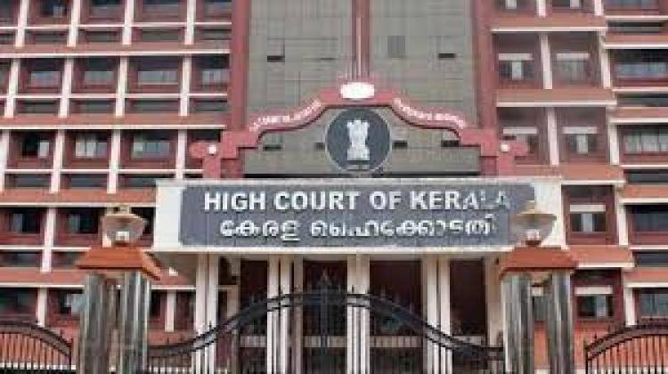 തൃക്കാക്കര പൈപ്പ് ലൈന്‍ റോഡ് : ഹൈക്കോടതി ഇടപെടുന്നു