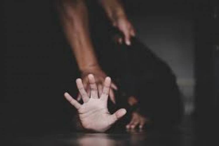 "സ്നേഹിത "യിലും പീഢനം, പ്രതിയെ അറസ്റ്റ് ചെയ്യാൻ പോലീസിന് ഭയം