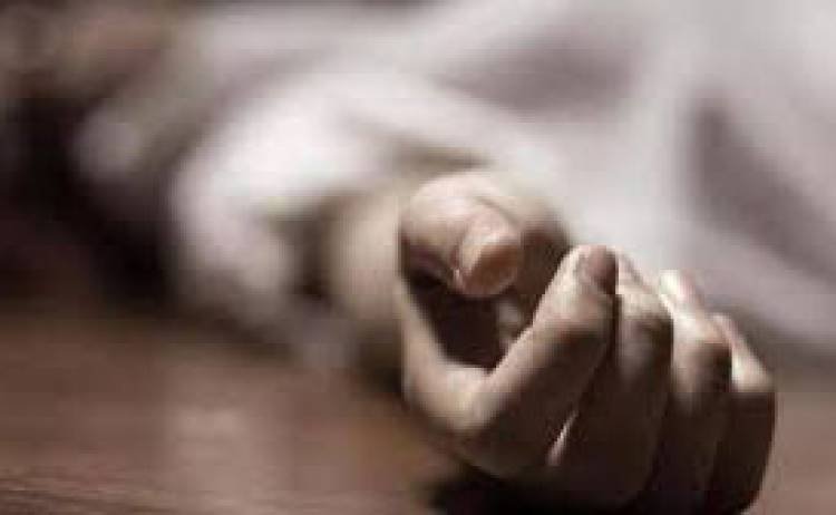 ദുര്‍ഗന്ധം വമിച്ചിട്ടും പിതാവ് വീട്ടില്‍ മരിച്ചുകിടന്നത് ഒപ്പം താമസിച്ച മകനും മരുമകളും അറിഞ്ഞില്ല; ദുരൂഹത