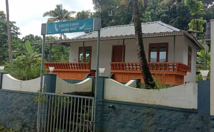 പുഴ കൈയ്യേറി റിസോർട്ടുകൾ പണിഞ്ഞിട്ടും, വനം വകുപ്പ് നോക്കുകുത്തിയായ് നിൽക്കുന്നു .
