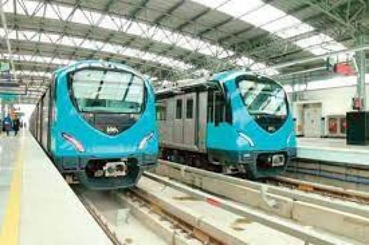 'ഫ്രീഡം ടു ട്രാവല്‍' ഓഫറുമായി കൊച്ചി മെട്രോ പത്ത് രൂപക്ക്  യാത്രയൊരുക്കുന്നു