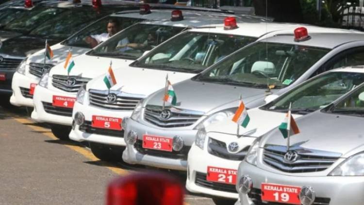 സാമ്പത്തിക ഞെരുക്കത്തിലും സംസ്ഥാന മന്ത്രിസഭയിലെ പത്ത് മന്ത്രിമാര്‍ക്ക് പുതിയ ഇന്നോവ ക്രിസ്റ്റകള്‍ വാങ്ങും