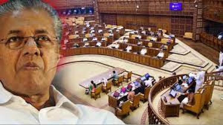 സംസ്ഥാനത്ത് പണം വച്ചുള്ള റമ്മിയടക്കമുള്ള ഓണ്‍ലൈന്‍ ഗെയിമുകള്‍ നിയന്ത്രിക്കുന്നതിനുള്ള നിയമഭേദഗതി സര്‍ക്കാറിന്റെ പരിഗണനയിലെന്ന മുഖ്യമന്ത്രി