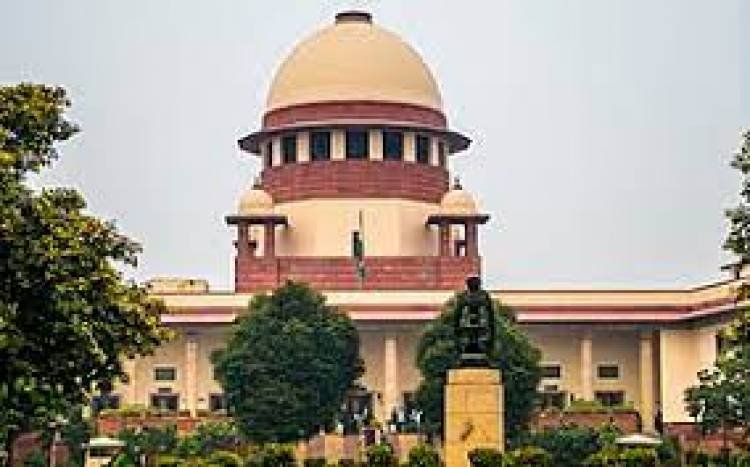 ഇതും മക്കളാണ്, അച്ഛന്റെ ജീവന്‍ പിടിച്ചുനിര്‍ത്തണം, കരള്‍ പകുത്ത് നല്‍കാം; അനുവാദം തേടി പതിനേഴുകാരന്‍ സുപ്രീംകോടതിയില്‍