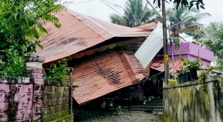 ചാലക്കുടിയില്‍ വിവിധയിടങ്ങളില്‍ ചുഴലിക്കാറ്റ്