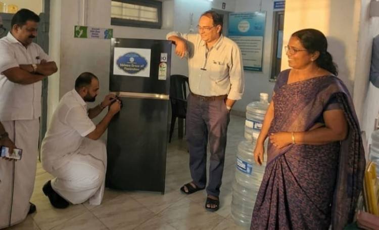 അലൈൻ ഗ്രൂപ്പ് ഓഫ് കമ്പനീസ്, കുടുംബാരോഗ്യ കേന്ദ്രത്തിന് റഫ്രിജറേറ്റർ സമർപ്പിച്ചു