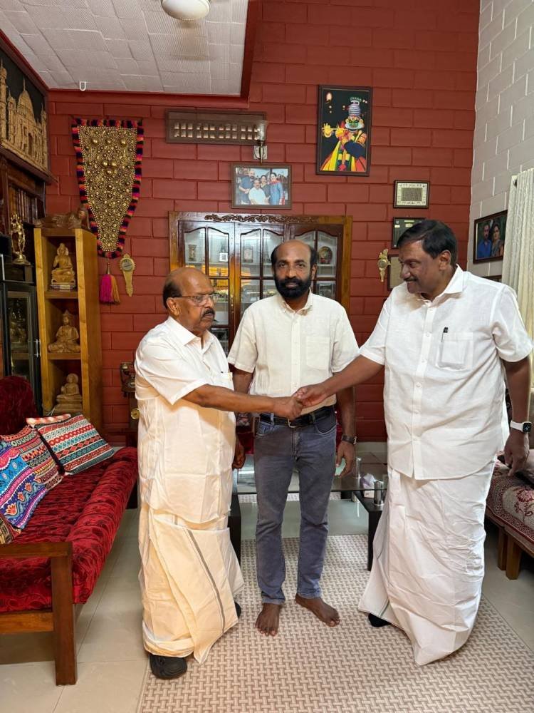 "'ജി.സുധാകരന് ആശംസകൾ നേർന്ന് കെ.റജികുമാർ അമ്പലപ്പുഴയിൽ"'
